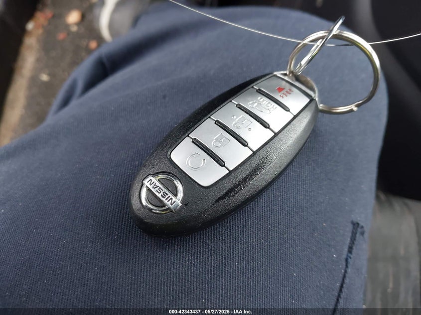 2018 NISSAN ROGUE SV - KNMAT2MV3JP546720