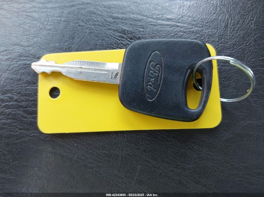 2005 Ford Focus Zx3 VIN: 3FAFP31N05R148910 Lot: 42343880