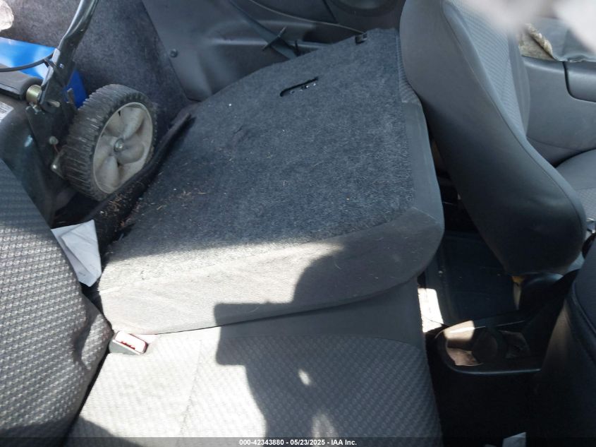 2005 Ford Focus Zx3 VIN: 3FAFP31N05R148910 Lot: 42343880