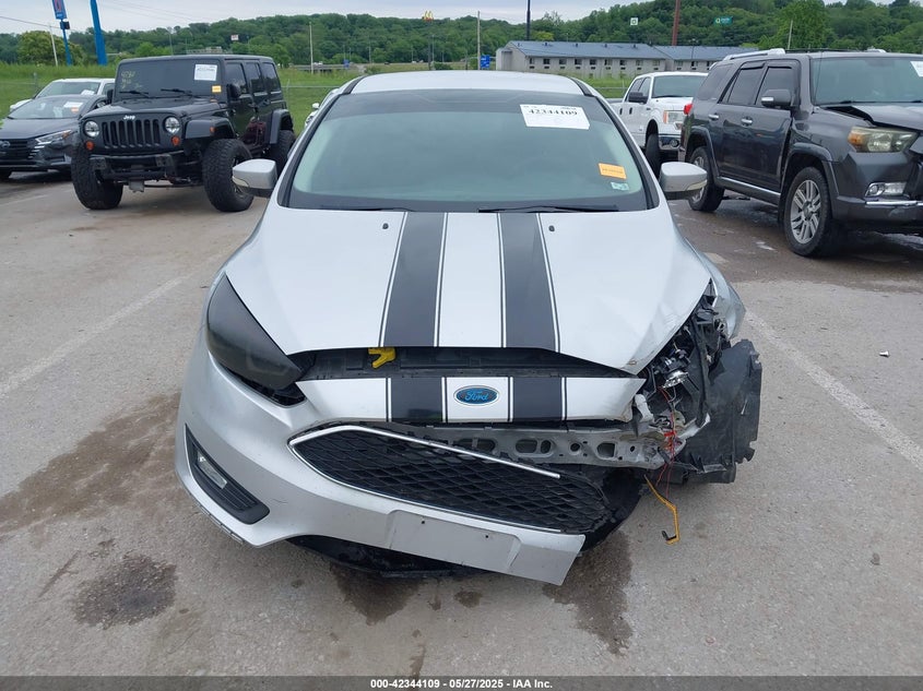 2016 FORD FOCUS SE - 1FADP3K23GL311806