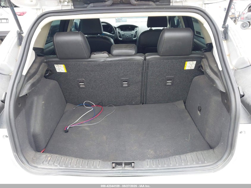 2016 FORD FOCUS SE - 1FADP3K23GL311806