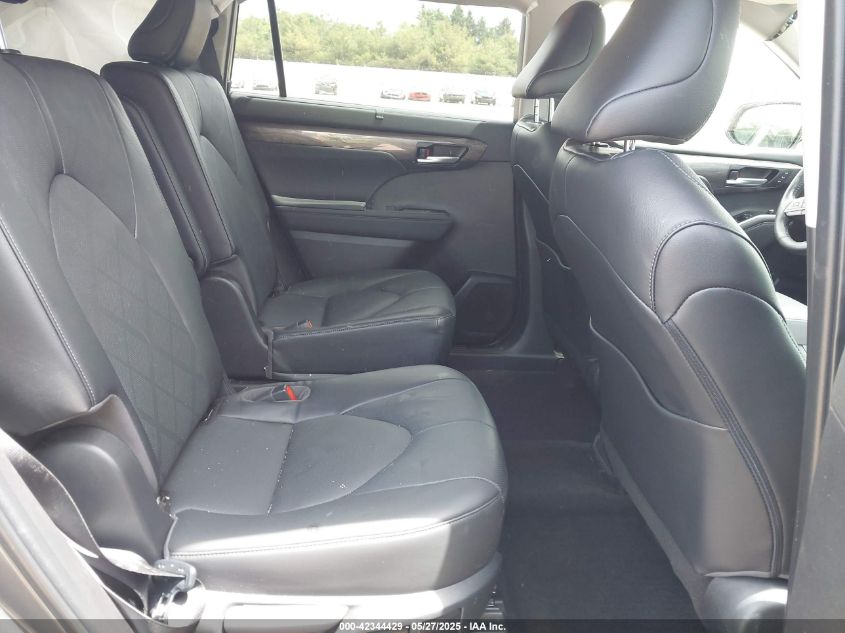 2023 Toyota Highlander - 5TDKDRBH1PS524575