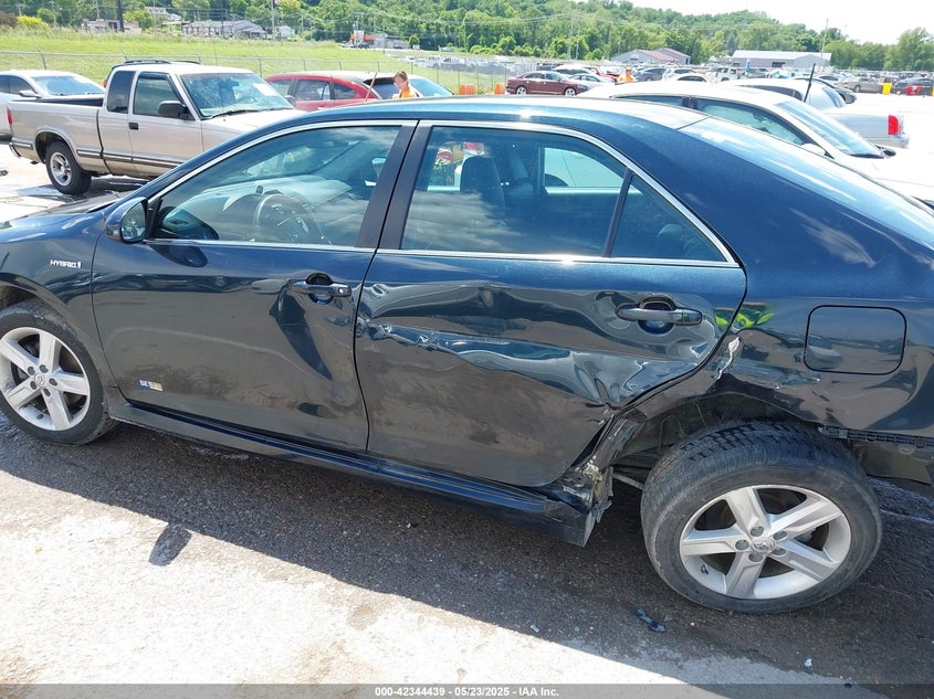 2014 TOYOTA CAMRY HYBRID LE/SE LIMITED EDITION/XLE - 4T1BD1FK2EU121037