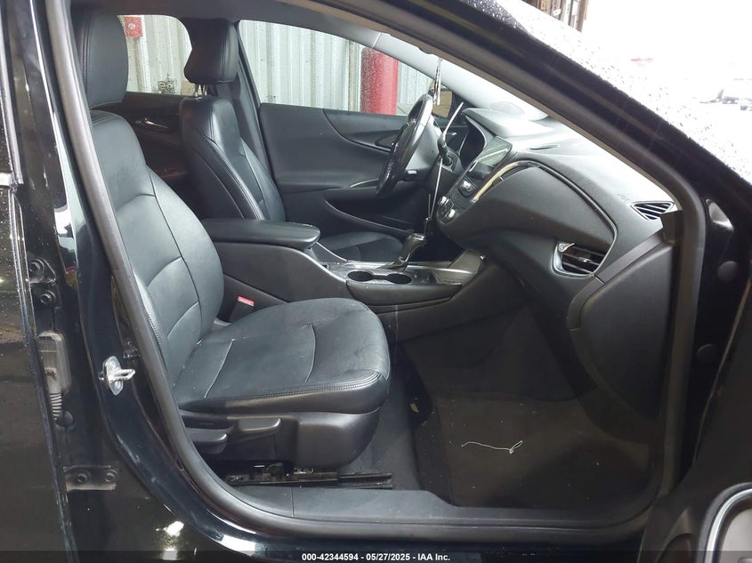 2018 CHEVROLET MALIBU LT - 1G1ZD5ST5JF288976