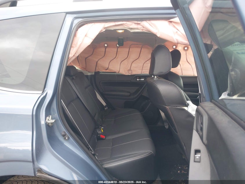 2018 SUBARU FORESTER VIN: JF2SJAWC5JH528330