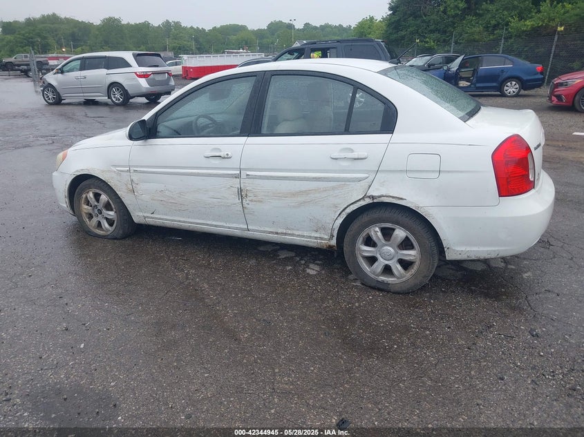 2006 HYUNDAI ACCENT VIN: KMHCN46C56U056777