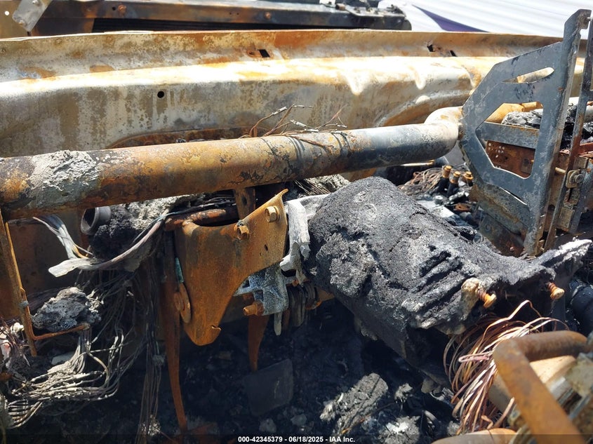 2009 International 7000 7600 VIN: 1HTWYSJR09J143648 Lot: 42345379