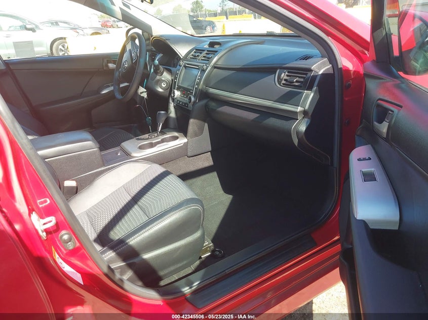 4T1BF1FK5EU790168 2014 TOYOTA CAMRY photo no. 5