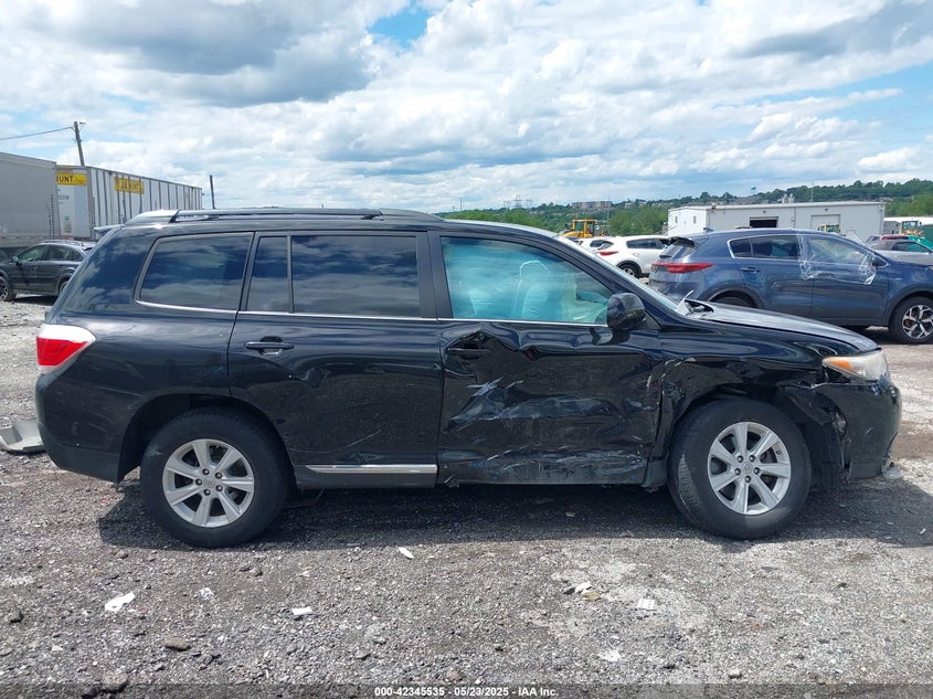 2013 TOYOTA HIGHLANDER VIN: 5TDBK3EH1DS270828