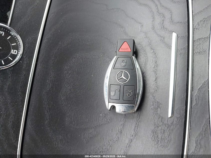 2015 Mercedes-Benz C 300 4Matic/Luxury 4Matic/Sport 4Matic VIN: 55SWF4KB7FU033536 Lot: 42345826