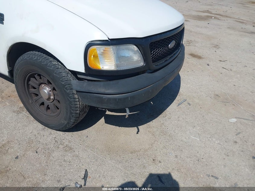 2002 Ford F-150 Lariat/Xlt VIN: 1FTRW07L42KB08327 Lot: 42345973