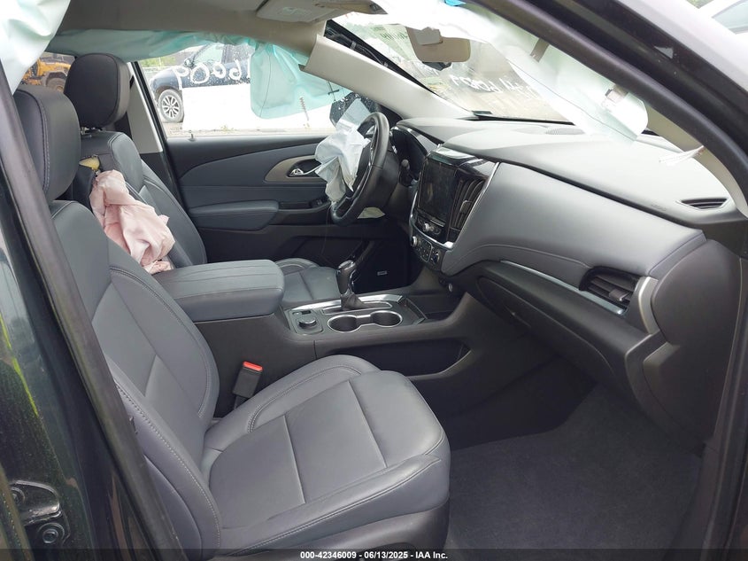 2019 CHEVROLET TRAVERSE VIN: 1GNEVHKW5KJ158989