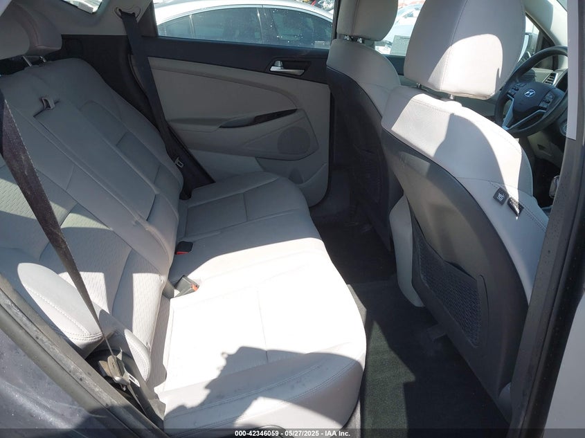 2019 HYUNDAI TUCSON SE - KM8J23A42KU046809