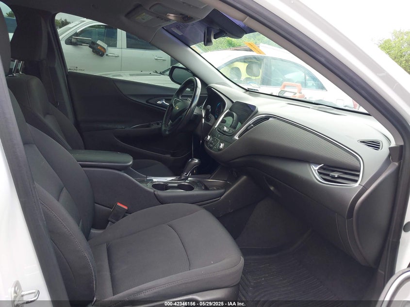 2016 CHEVROLET MALIBU 1LT - 1G1ZE5ST8GF185699