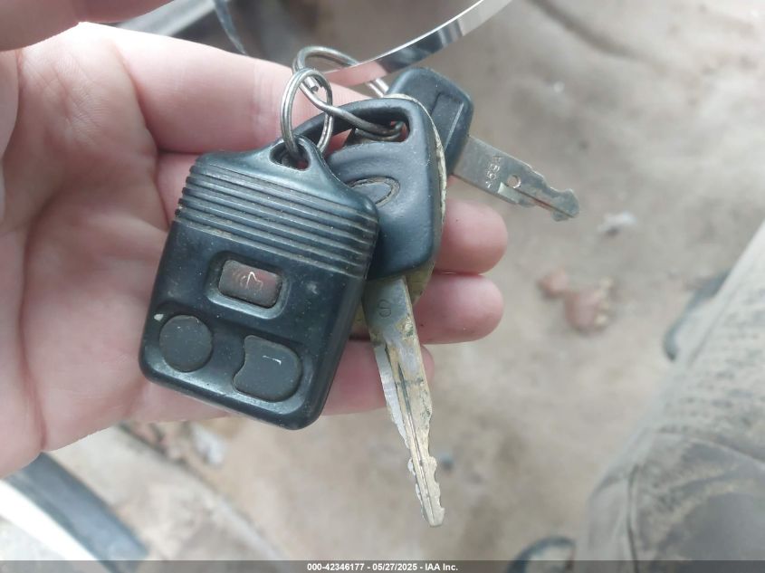 2008 Ford F-250 Lariat/Xl/Xlt VIN: 1FTNX205X8EE06620 Lot: 42346177