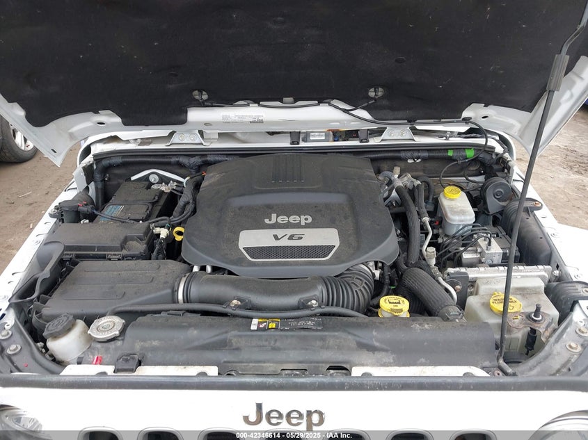 2017 JEEP WRANGLER UNLIMITED SAHARA 4X4 - 1C4HJWEG8HL667661