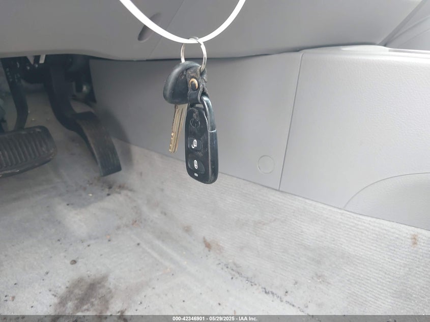 2007 HYUNDAI SANTA FE VIN: 5NMSG73D47H075242