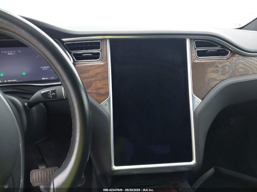 2017 Tesla Model X 100D/75D/90D VIN: 5YJXCDE23HF067843 Lot: 42347649