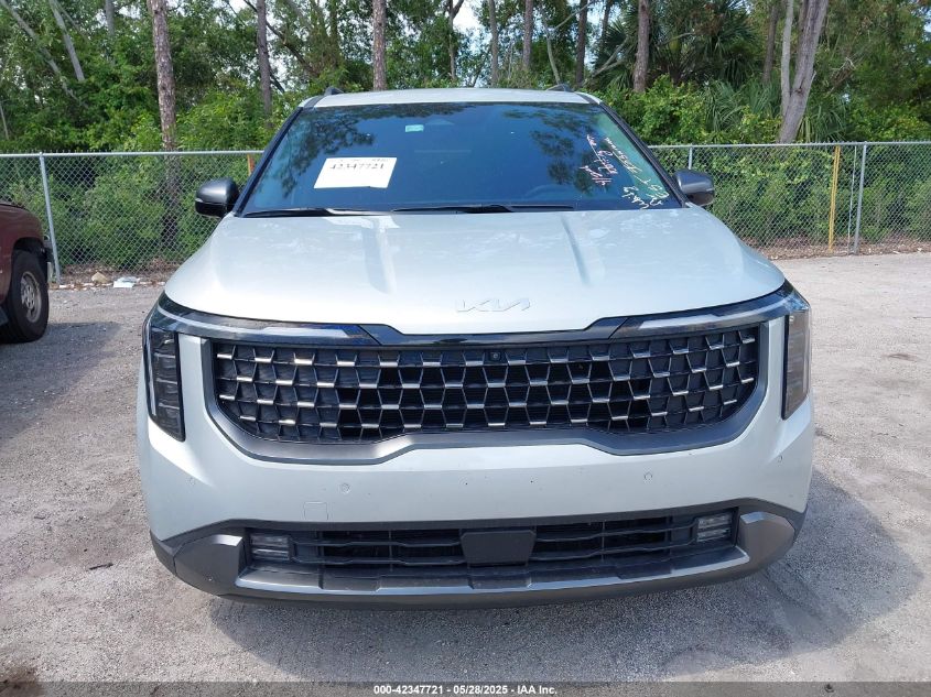 2025 Kia Carnival - KNDNE5K30S6458925