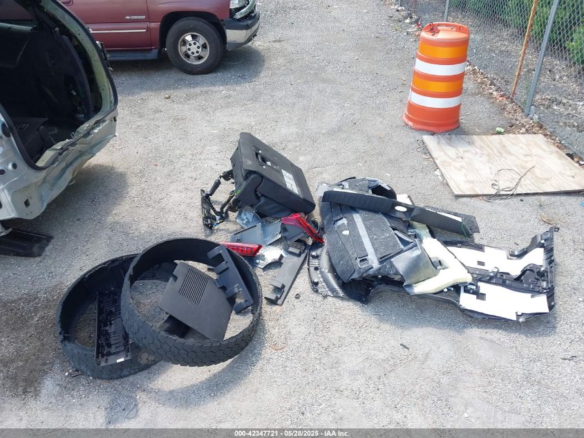 2025 Kia Carnival - KNDNE5K30S6458925