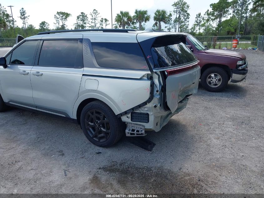 2025 Kia Carnival - KNDNE5K30S6458925