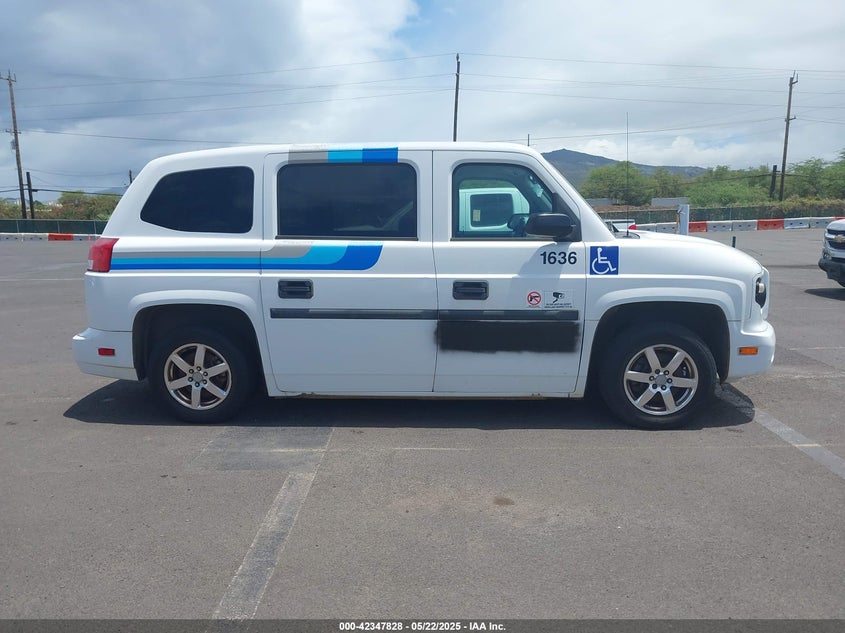 2016 MOBILITY VENTURES MV-1 VIN: 57WMD2C61GM100429