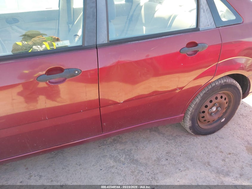 2006 FORD FOCUS VIN: 1FAFP34N06W183795