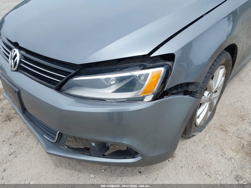 2014 VOLKSWAGEN JETTA 1.8T SE - 3VWD17AJXEM430361