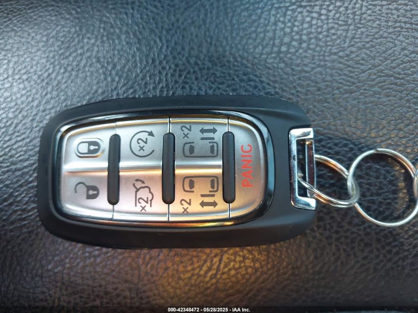 2021 Chrysler Pacifica Touring L VIN: 2C4RC1BG2MR607995 Lot: 42348472