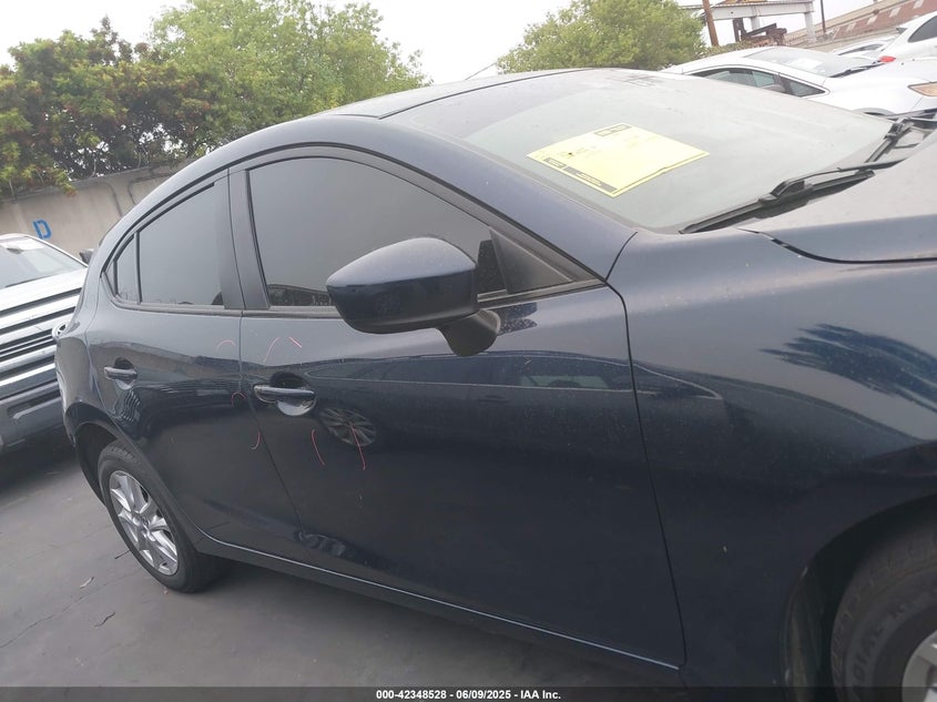 2018 MAZDA MAZDA3 SPORT - 3MZBN1K76JM212245