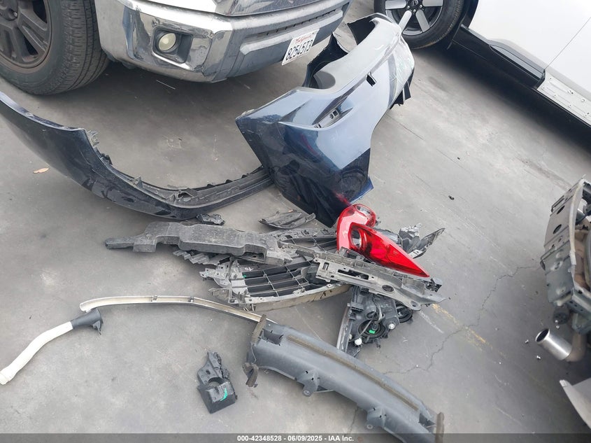 2018 MAZDA MAZDA3 SPORT - 3MZBN1K76JM212245