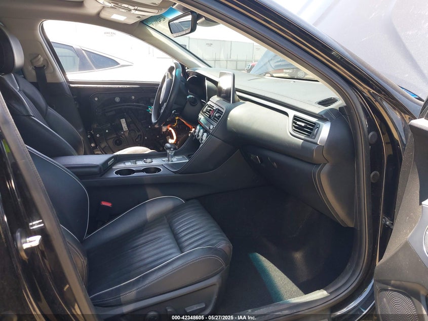 2021 GENESIS G70 VIN: KMTG74LE0MU066394