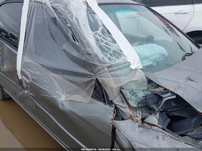 2004 Honda Civic Lx VIN: 2HGES16504H571323 Lot: 42348740