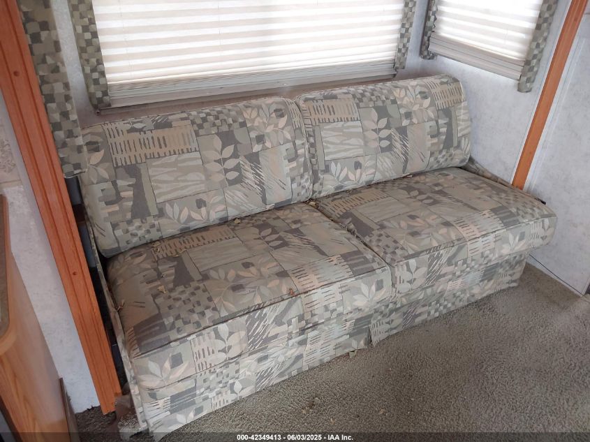 2005 Ford E-450 Cutaway Standard VIN: 1FDXE45S05HA93091 Lot: 42349413