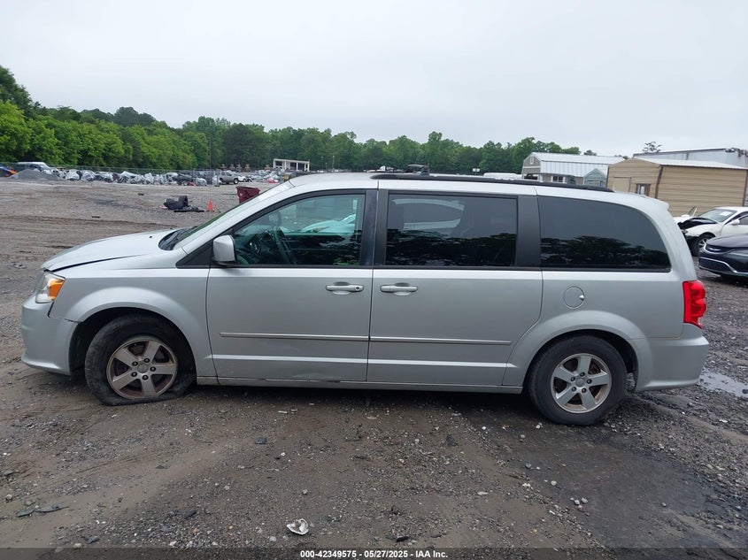 2012 DODGE GRAND CARAVAN VIN: 2C4RDGCG4CR121721