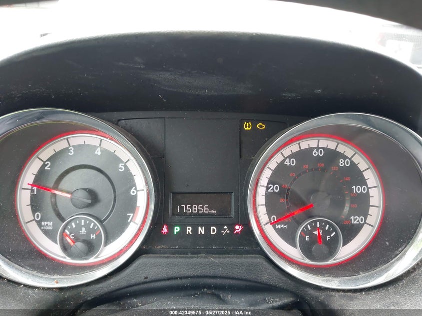 2012 DODGE GRAND CARAVAN VIN: 2C4RDGCG4CR121721