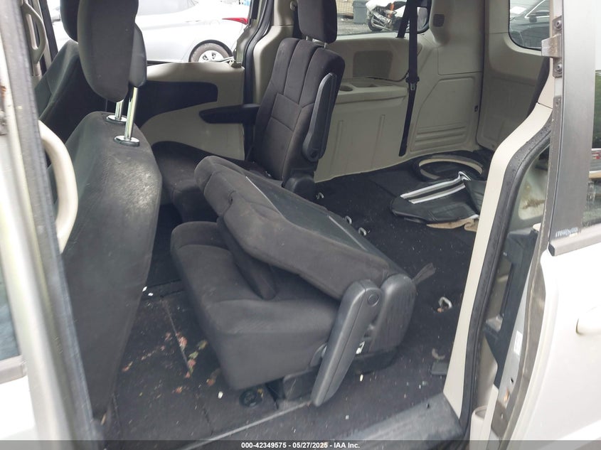 2012 DODGE GRAND CARAVAN VIN: 2C4RDGCG4CR121721