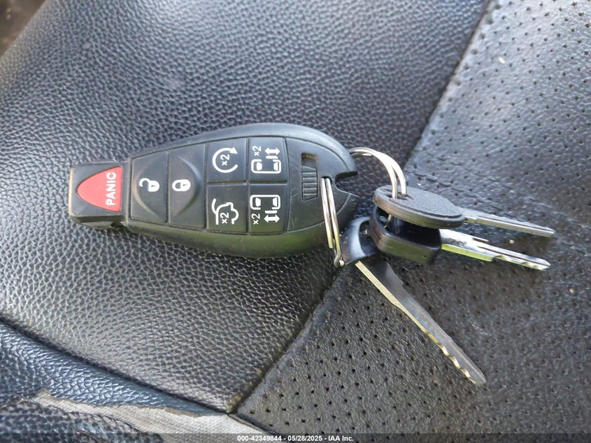 2013 CHRYSLER TOWN & COUNTRY TOURING-L - 2C4RC1CG8DR649053