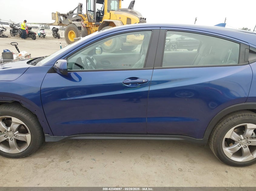 2017 HONDA HR-V VIN: 3CZRU5H3XHM715877