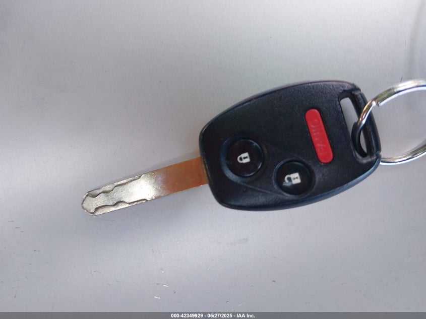 2013 HONDA FIT VIN: JHMGE8H56DC009996