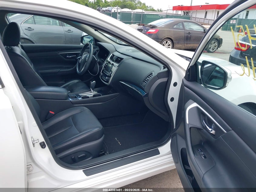 2018 NISSAN ALTIMA VIN: 1N4AL3AP0JC169482