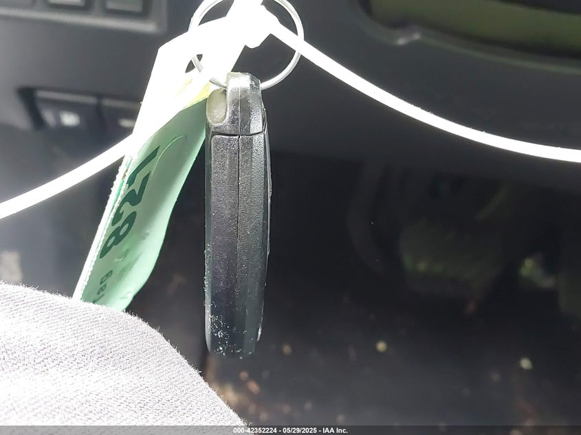 2016 NISSAN ROGUE SV - KNMAT2MV3GP611932