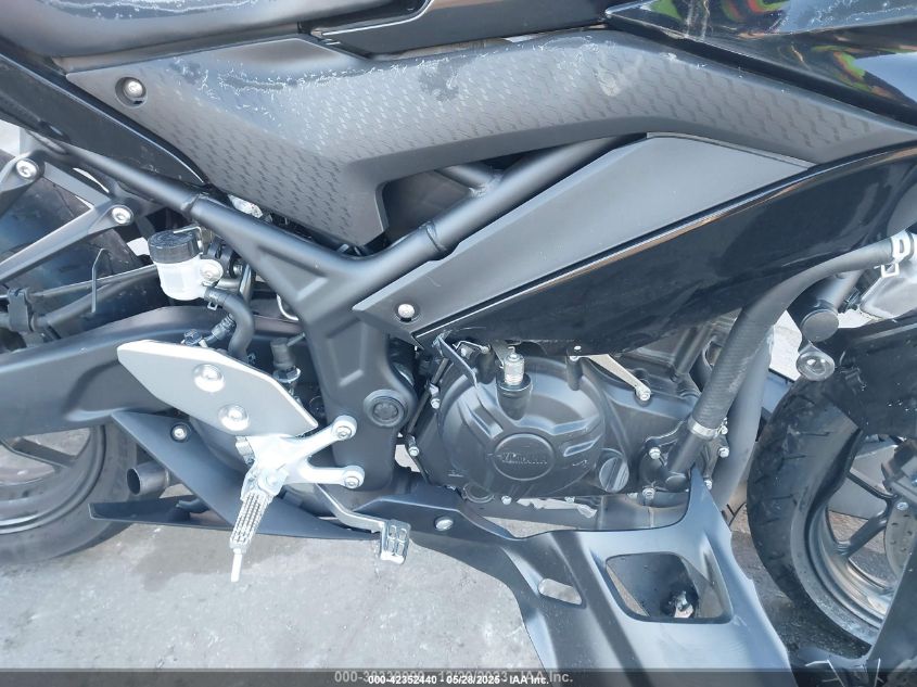 2023 Yamaha Yzfr3 A VIN: MH3RH18Y5PK012564 Lot: 42352440