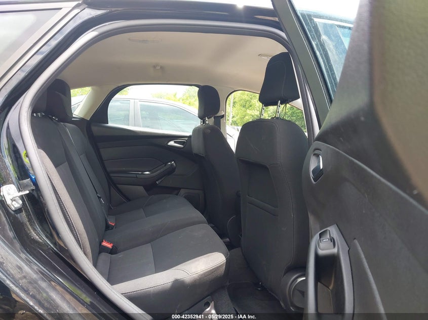 2018 FORD FOCUS SE - 1FADP3K2XJL330909