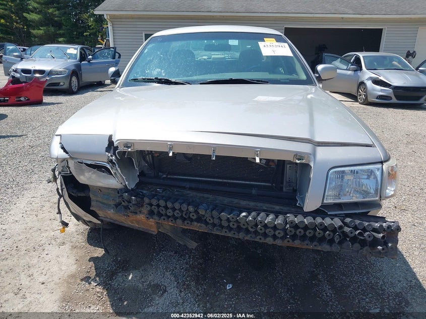 2008 MERCURY GRAND MARQUIS VIN: 2MEFM74V98X612481