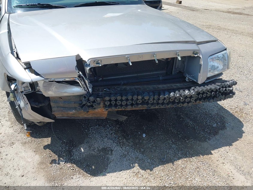 2008 MERCURY GRAND MARQUIS VIN: 2MEFM74V98X612481