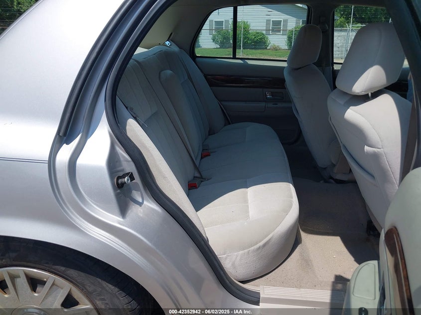 2008 MERCURY GRAND MARQUIS VIN: 2MEFM74V98X612481