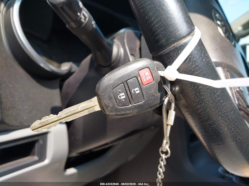 2018 TOYOTA SEQUOIA SR5 - 5TDBY5G18JS158615