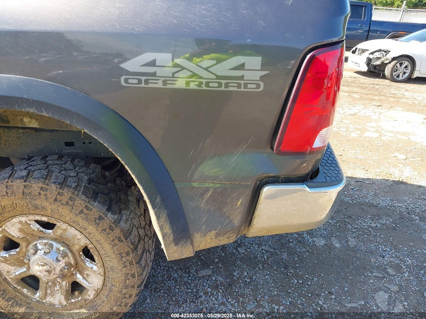 2018 RAM 2500 TRADESMAN  4X4 6'4 BOX - 3C6UR5CL9JG160005