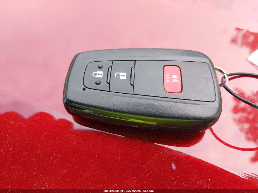 2025 Toyota RAV4 - 2T3P1RFV3SW515706